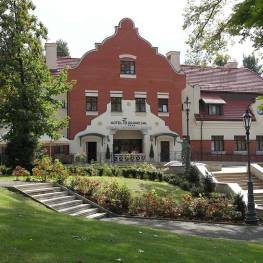Hotel Wieliczka værelser lejligheder restaurant konferencer rekreation i Polen